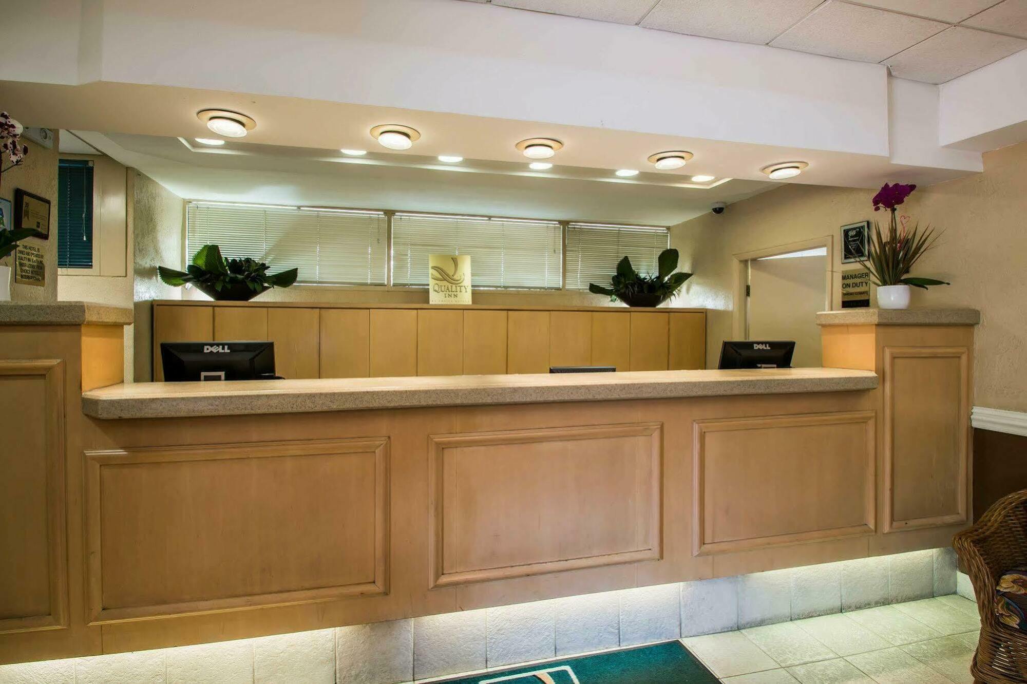 Inn Quality Miami South 2*